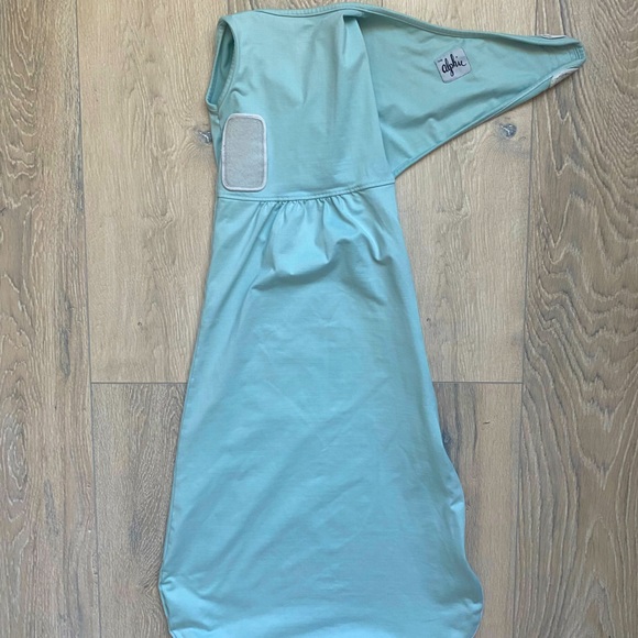 The Ollie World Alphie Sleep Pouch - Size 12 - 24 Months - Picture 6 of 7